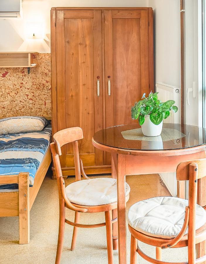 Fortun Estate - Apartmaji Ob Reki Kolpi Bauernhof Metlika