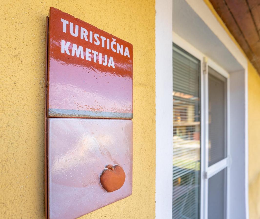 Fortun Estate - Apartmaji Ob Reki Kolpi * Metlika