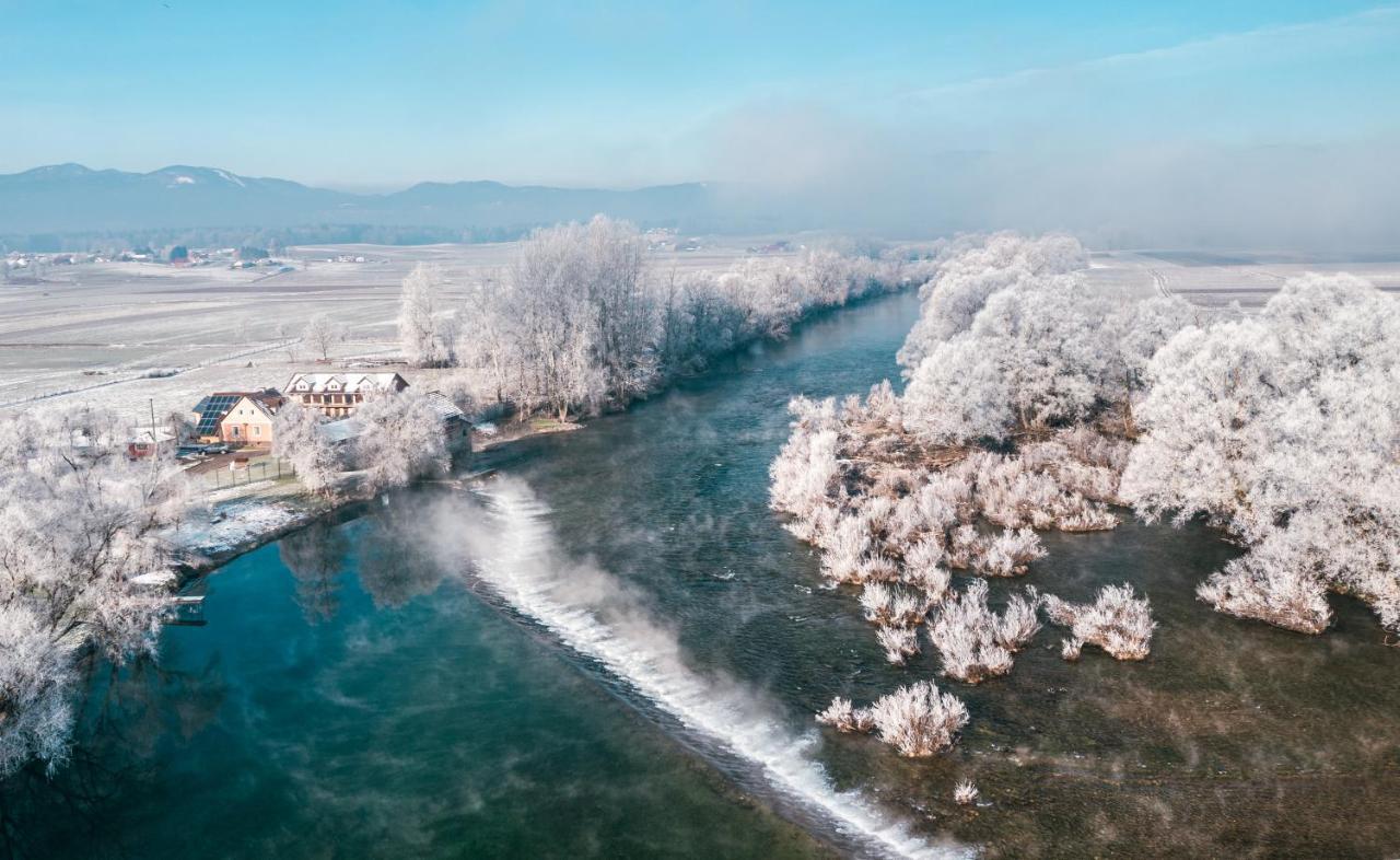 Fortun Estate - Apartmaji Ob Reki Kolpi * Metlika
